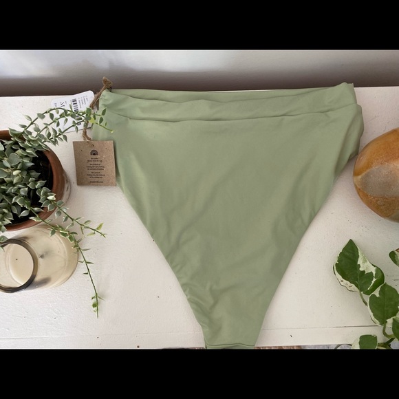 NWT 3 Pieces Toast Swim Bikini - Picture 4 of 10